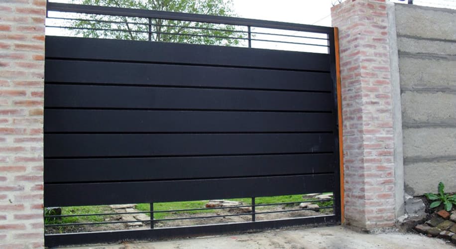 puertas de aluminio y PVC en A Coruña